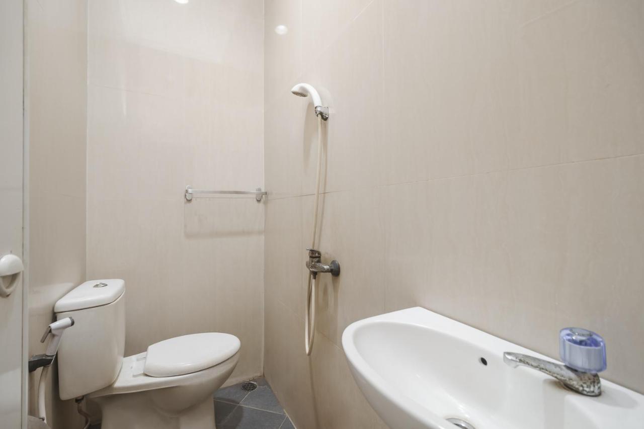 Reddoorz Syariah Near Sultan Syarif Kasim II Airport Hotel Pekanbaru Exterior photo